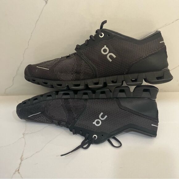 On Cloud Men's Charcoal Athletic Shoes - Picture 9 of 14